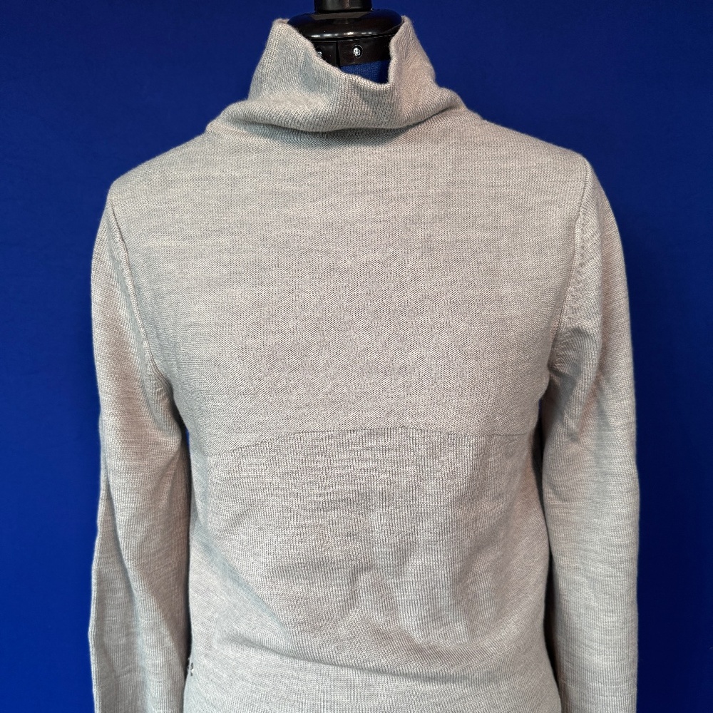 Lululemon Merino Wool Turtleneck